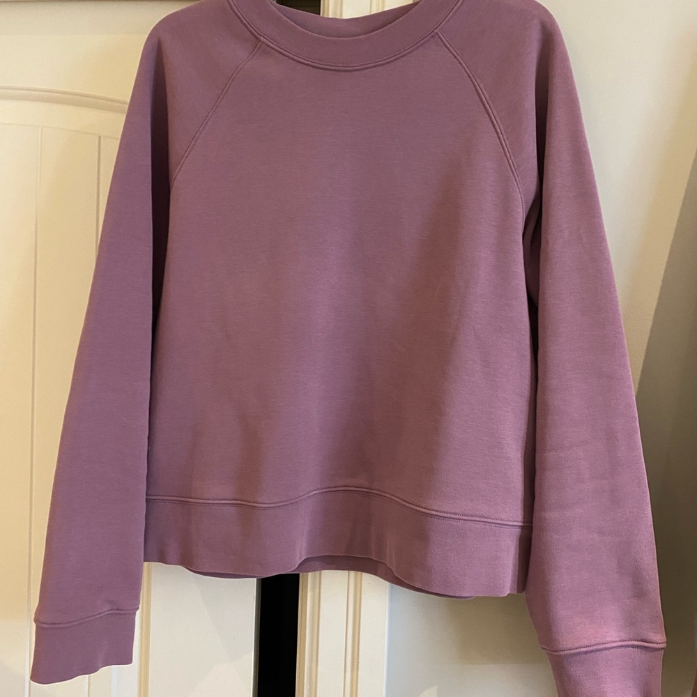 Women's Simon’s Brand  Mauve Crop Sweatshirt- size Large